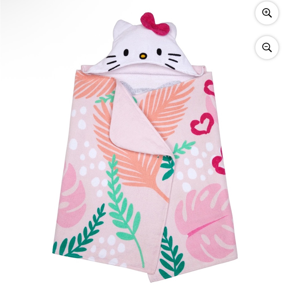 Hello kitty hooded towel